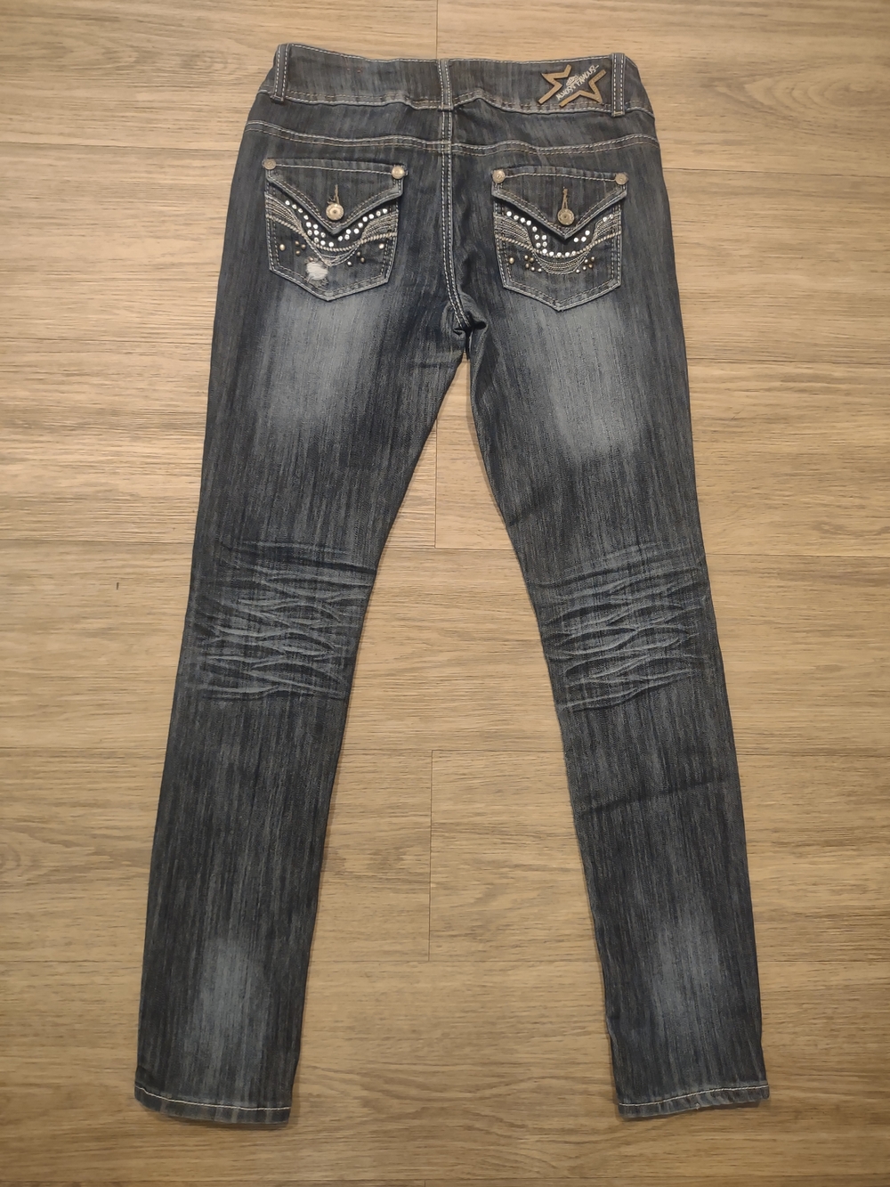 Almost Famous Gray Wash Straight Leg Jeans with Studded Back Pockets